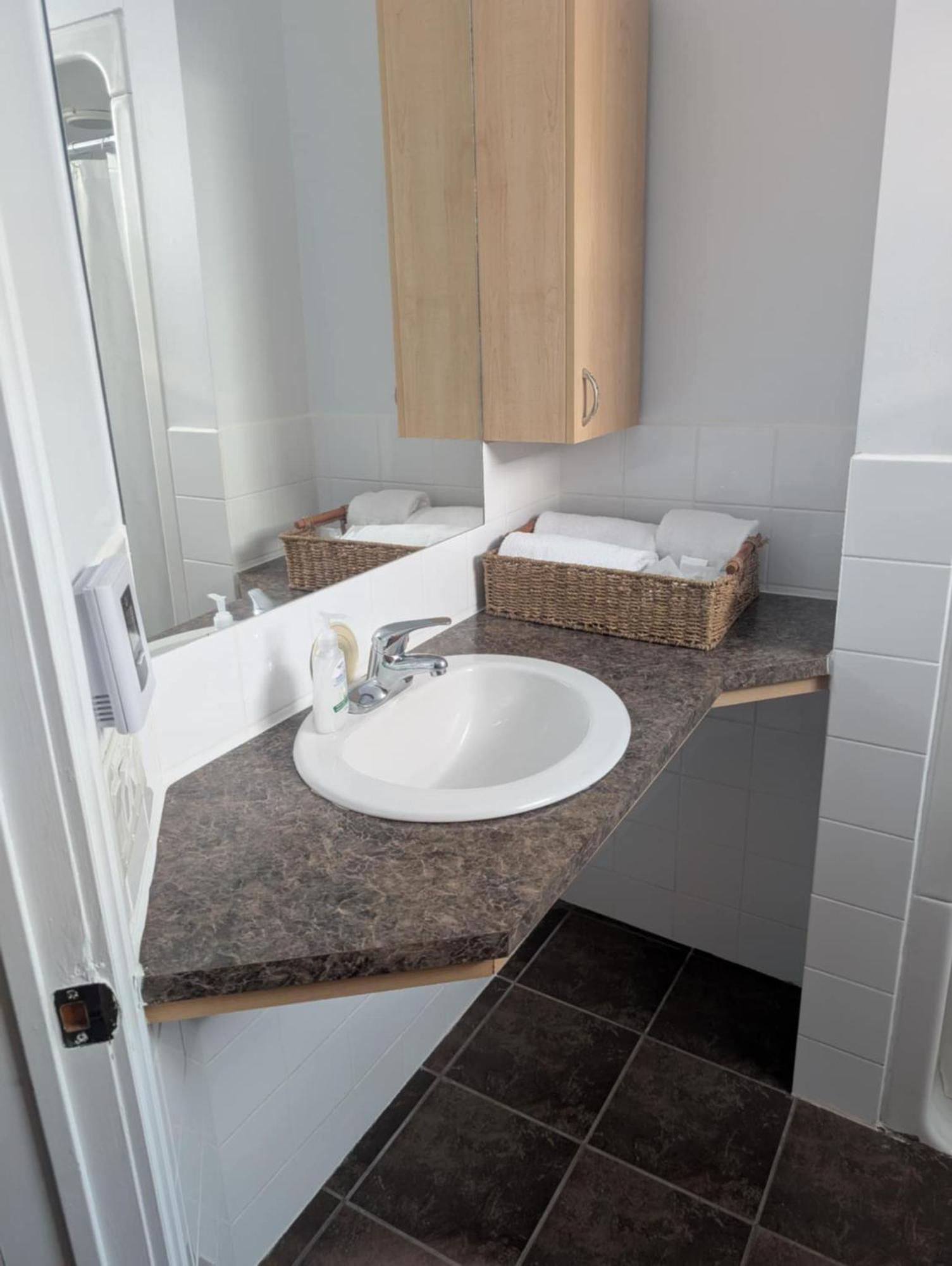 Motel Leblanc Carleton-sur-Mer Bagian luar foto